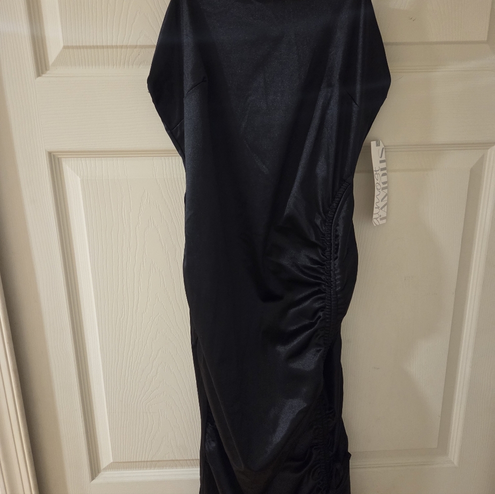 New Elegant Black Ruched Dress